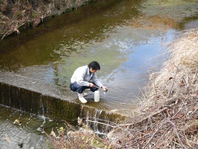 写真：採水の様子