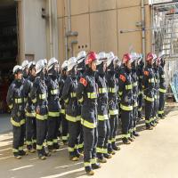 写真：消防隊の訓練　整列1