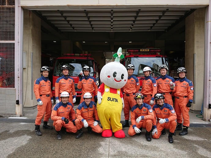 写真：すいたんと隊員の皆さん