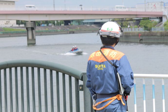 写真：水難救助訓練1