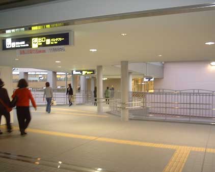 写真：山田駅モノレールデッキ2
