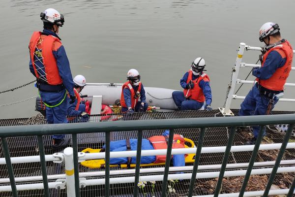 写真：水難救助訓練6