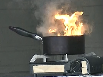 写真：天ぷら油による火災