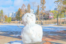 雪だるまと阪急電車