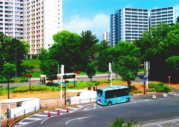 写真：南千里駅前広場