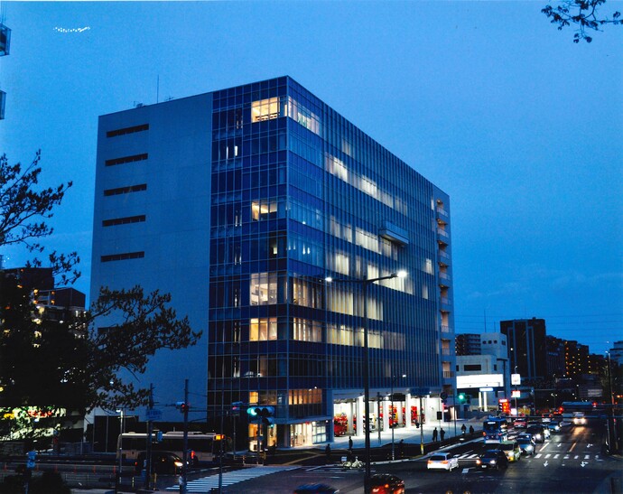 写真：DRC　Suita　組写真1-C