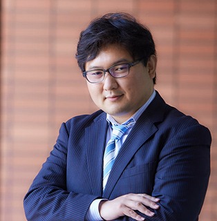 大和大学　村岡准教授