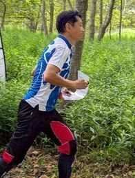 競技中のおかむらあきとしさん