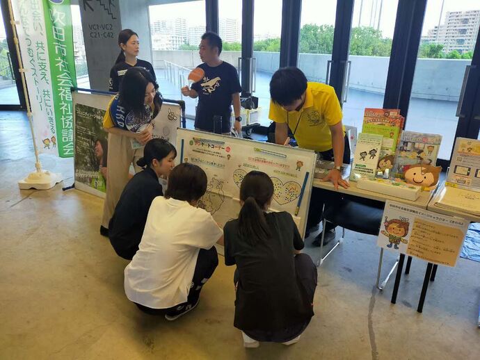 写真:ブースの様子2